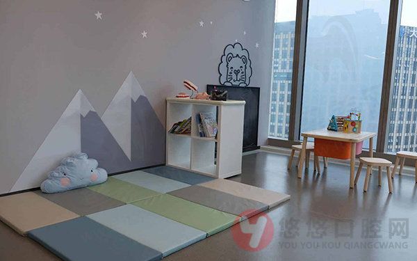 南京玄武马泷口腔门诊部儿童区